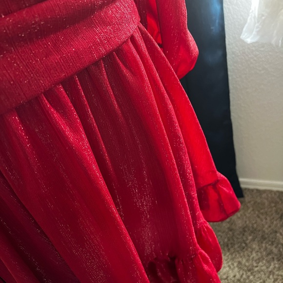 Red backless mini dress - Picture 6 of 9